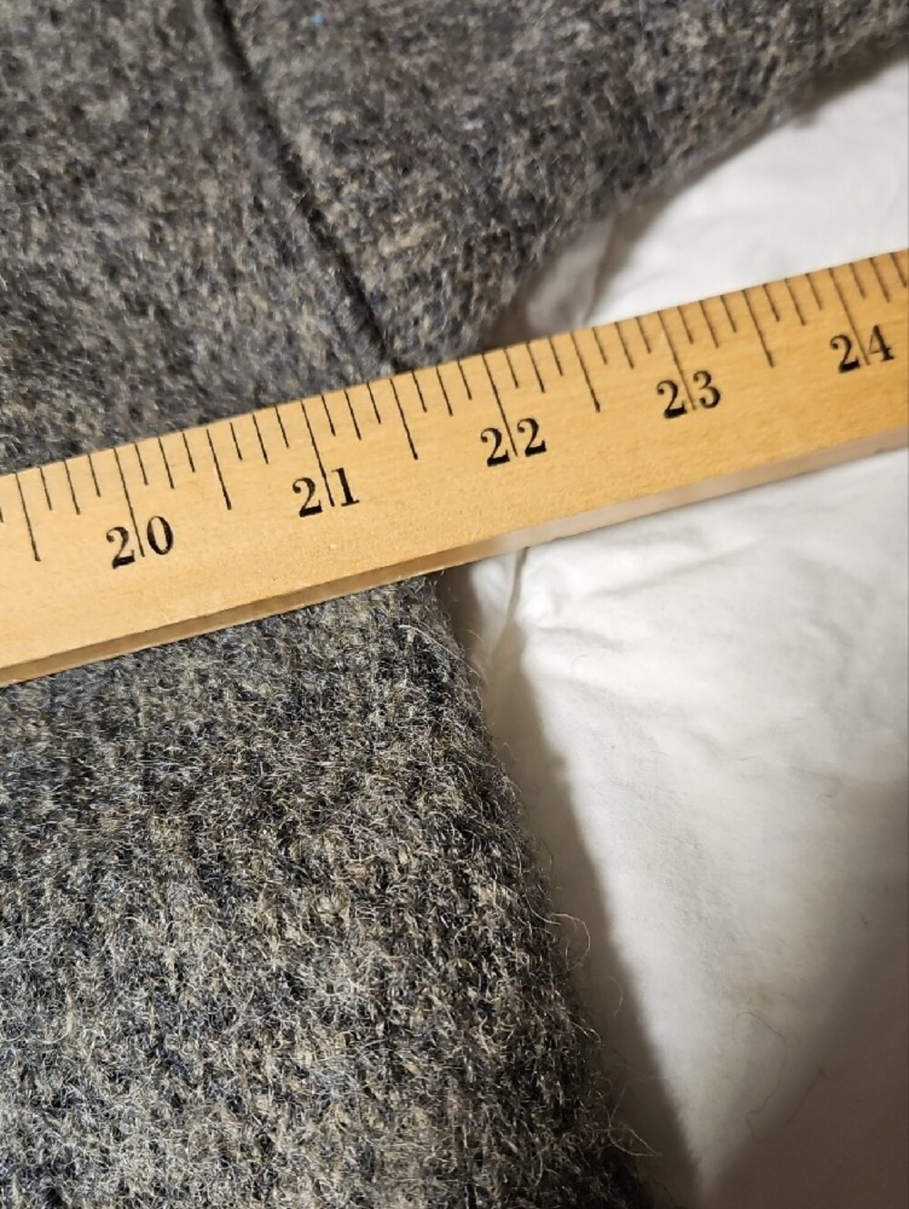 Woolrich Men's Crewneck Sweater in Heather Gray - Picture 3 of 7